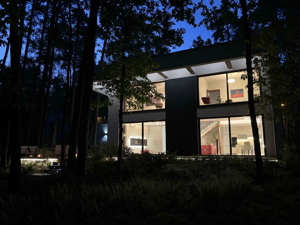 dom wolnostojący, 5 pokoi Magdalenka, ul. Paprociowa. Zdjęcie 26