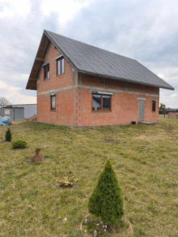 dom wolnostojący, 7 pokoi Sieraków Śląski, ul. Długa. Zdjęcie 1