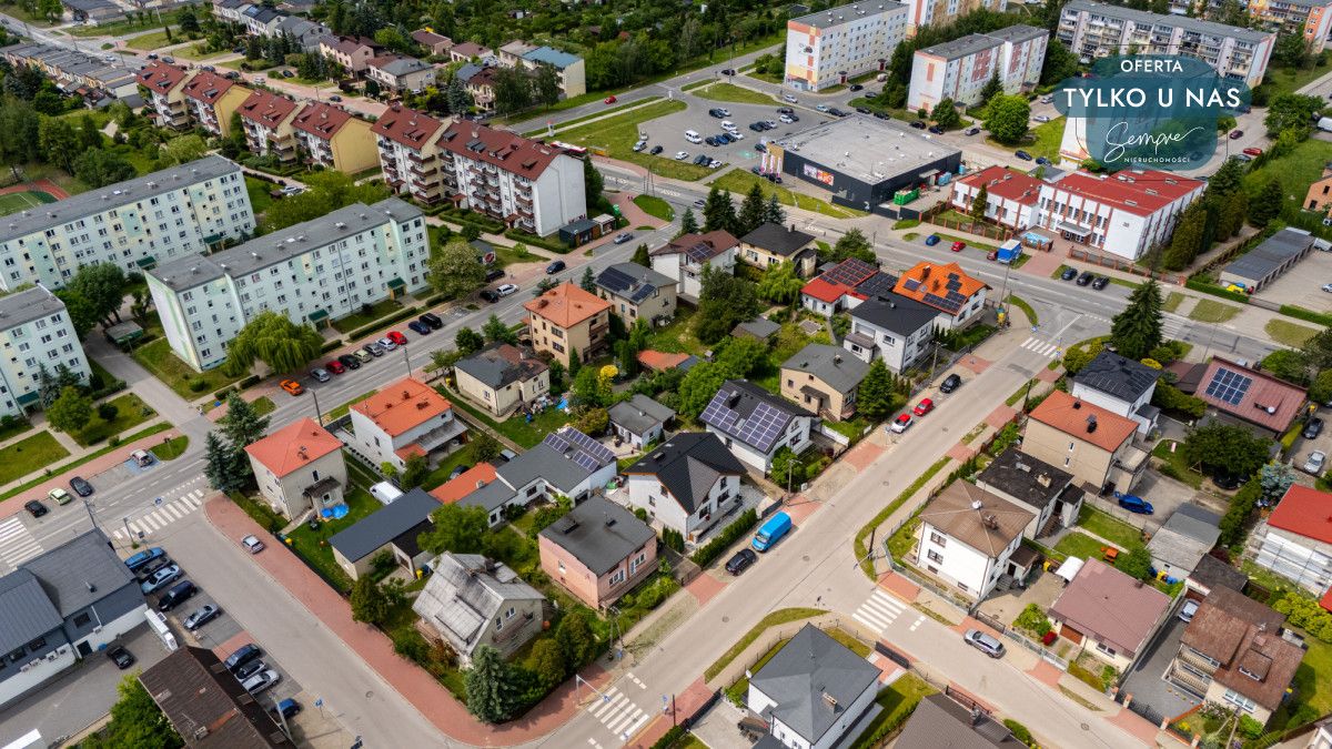 dom wolnostojący, 6 pokoi Brzeziny, ul. Różana. Zdjęcie 26