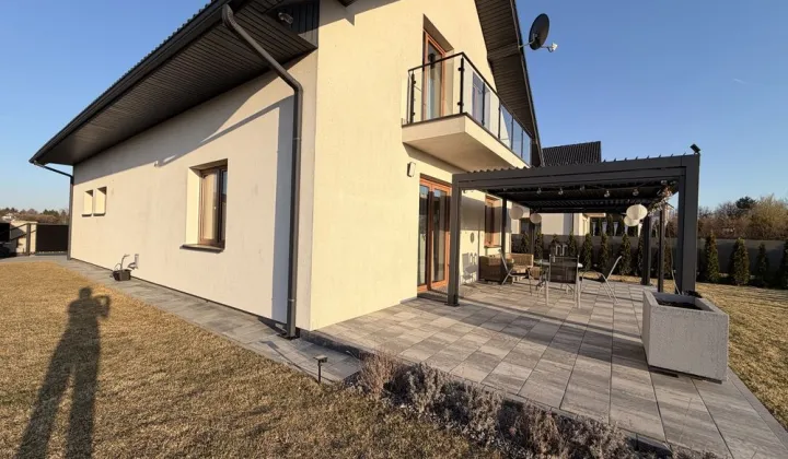 dom wolnostojący, 5 pokoi Konopnica