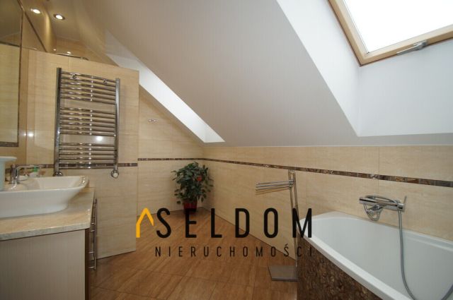 dom wolnostojący, 5 pokoi Mysłakowice. Zdjęcie 34