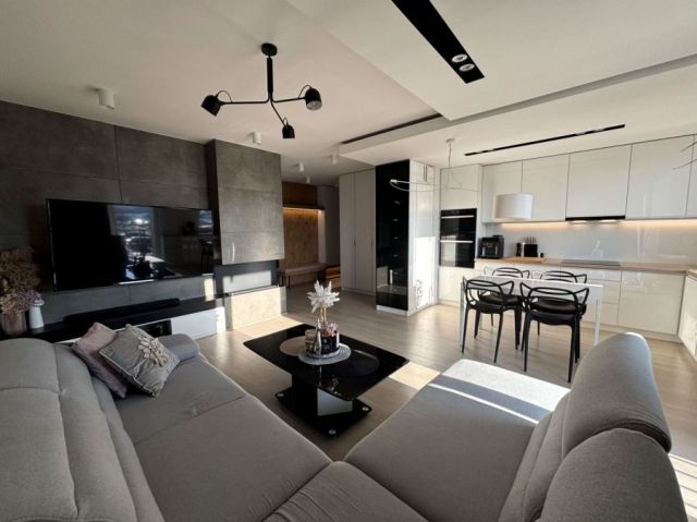 Mieszkanie 3-pokojowe Gdańsk, ul. Kazimierza Wielkiego. Zdjęcie 1