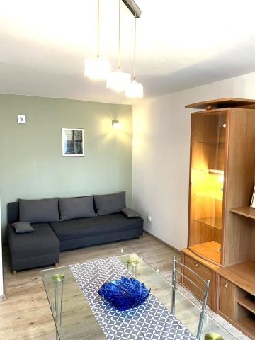 Mieszkanie 1-pokojowe Świdnica. Zdjęcie 1
