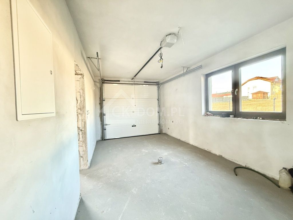 dom wolnostojący, 5 pokoi Bobrza. Zdjęcie 6