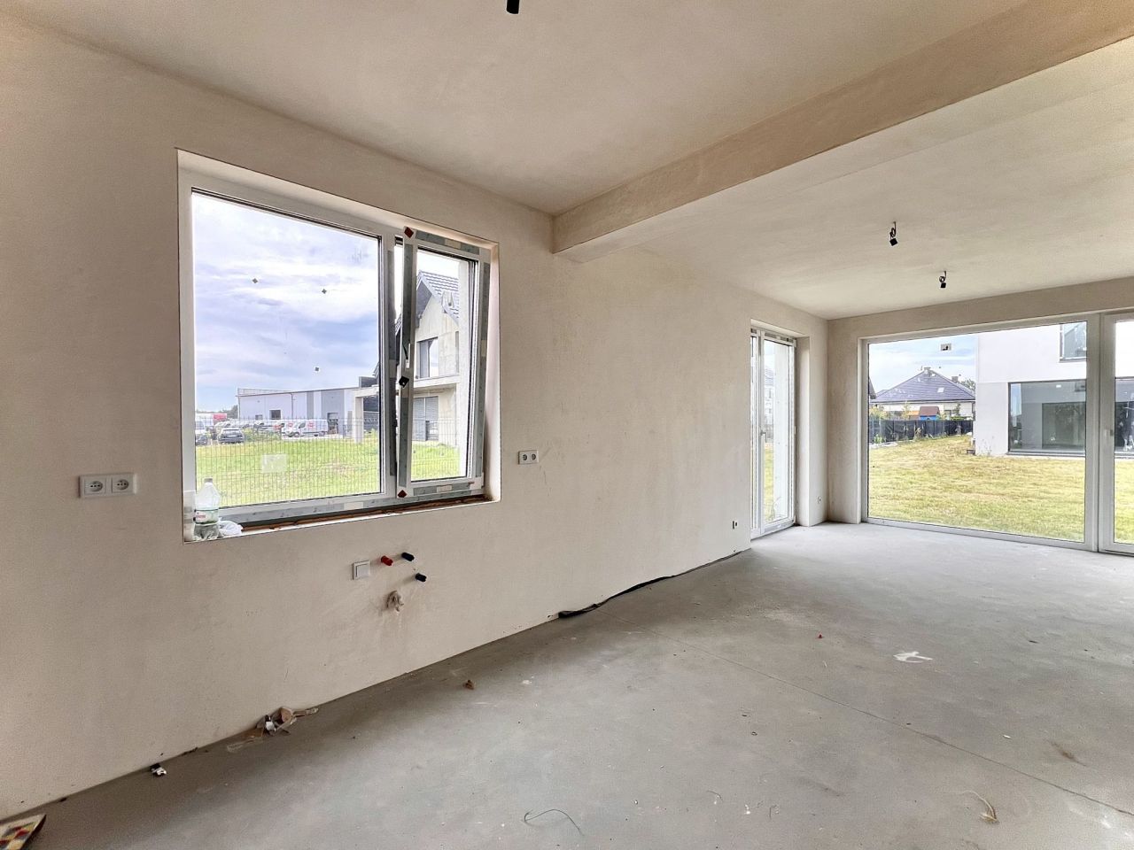 dom wolnostojący, 5 pokoi Morawica. Zdjęcie 10