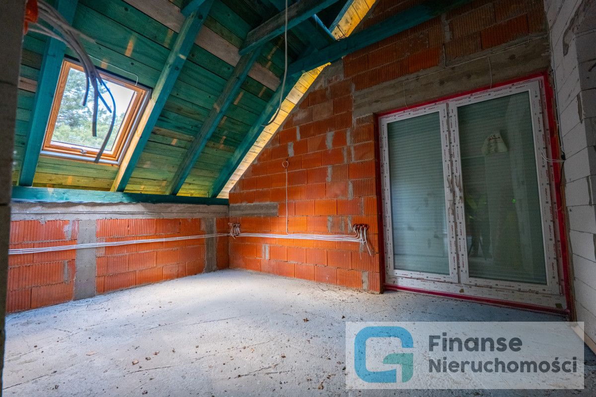 dom wolnostojący, 4 pokoje Lisna. Zdjęcie 9