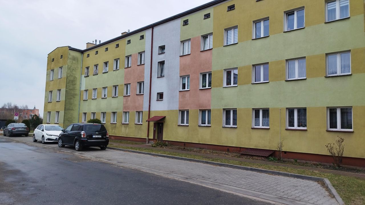 Mieszkanie 3-pokojowe Skarżysko-Kamienna, ul. Kosmonautów. Zdjęcie 1