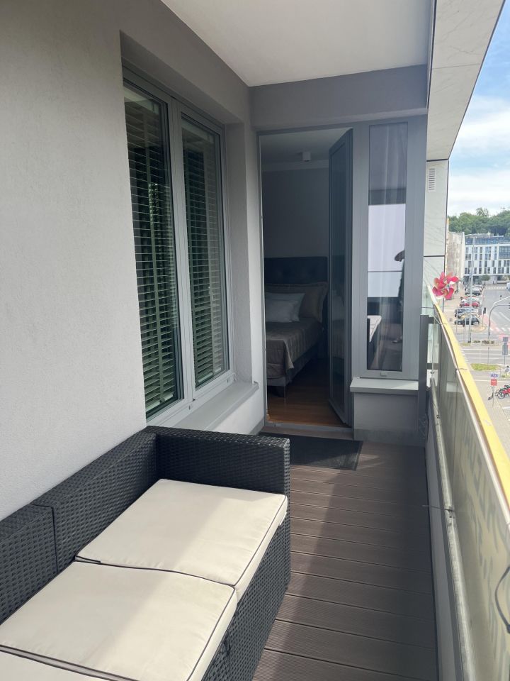 Mieszkanie 3-pokojowe Gdynia Śródmieście, ul. Obrońców Wybrzeża. Zdjęcie 5