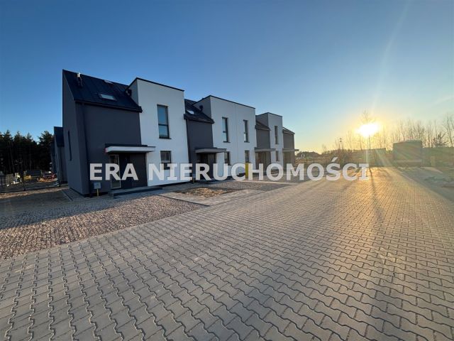 dom szeregowy, 4 pokoje Nowodworce. Zdjęcie 3