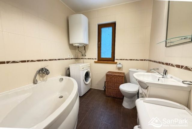 dom wolnostojący, 3 pokoje Bystre. Zdjęcie 8