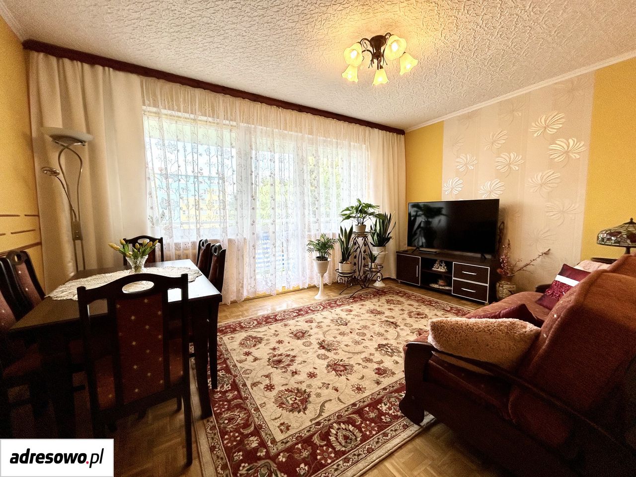 Mieszkanie 3-pokojowe Tomaszów Mazowiecki, ul. gen. Władysława Sikorskiego. Zdjęcie 1