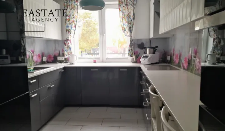 dom szeregowy, 6 pokoi Kobyłka, ul. Wesoła