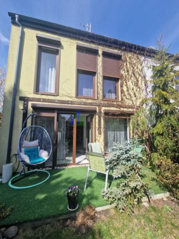 dom szeregowy, 5 pokoi Mirków. Zdjęcie 1