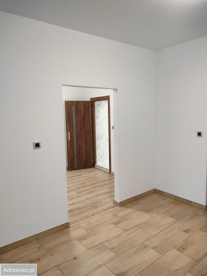 Mieszkanie 3-pokojowe Paczków Centrum, rynek Rynek. Zdjęcie 4