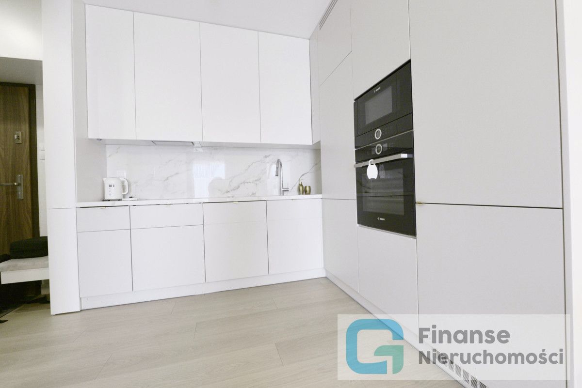 Mieszkanie 3-pokojowe Skierniewice, ul. Mikołaja Kopernika. Zdjęcie 3