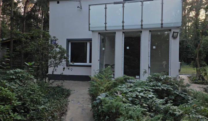 dom wolnostojący, 4 pokoje Zalesie Górne Wyżyny, ul. Biedronki