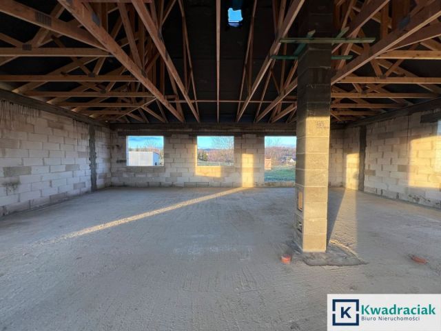 dom wolnostojący, 4 pokoje Kombornia. Zdjęcie 15