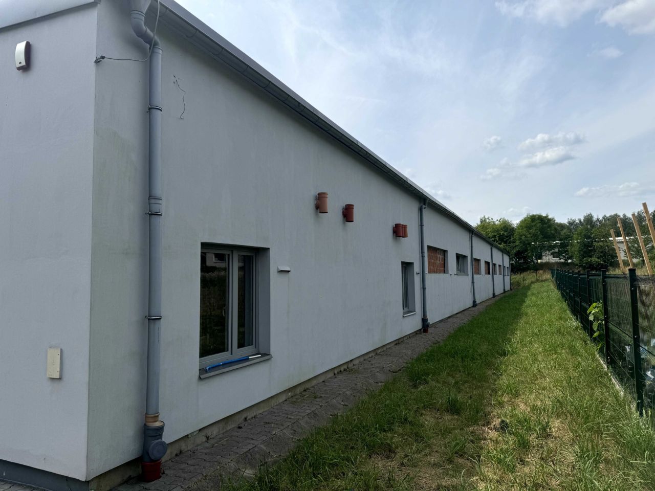 Hala/magazyn Słupia pod Bralinem. Zdjęcie 3