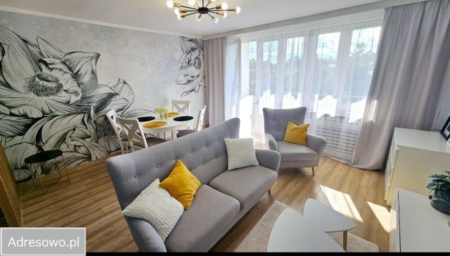 Mieszkanie 5-pokojowe Mąkoszyce, ul. Kościelna. Zdjęcie 1