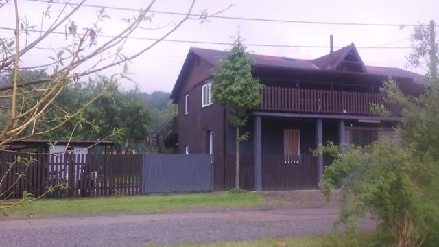 dom wolnostojący, 8 pokoi Brenna Spalona, ul. Wiejska. Zdjęcie 1