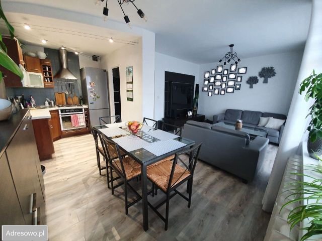 Mieszkanie 4-pokojowe Żory, os. Powstańców Śląskich. Zdjęcie 1