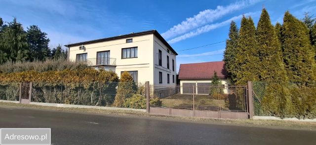 dom wolnostojący, 9 pokoi Łodygowice, ul. Jarzębinowa. Zdjęcie 1