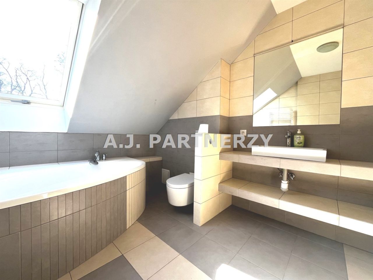 dom, 6 pokoi Siedlec. Zdjęcie 5