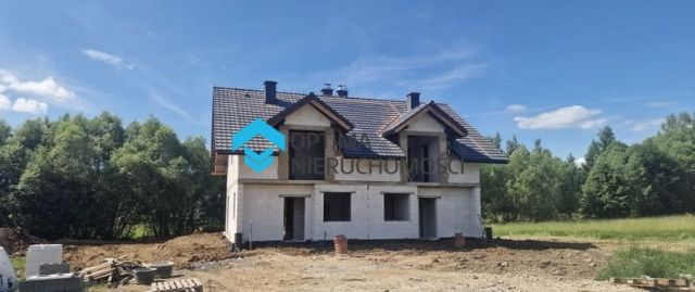bliźniak, 5 pokoi Komarno. Zdjęcie 3