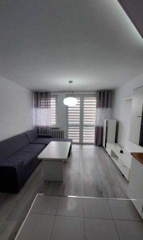 Mieszkanie 3-pokojowe Kielce, ul. Grunwaldzka. Zdjęcie 1