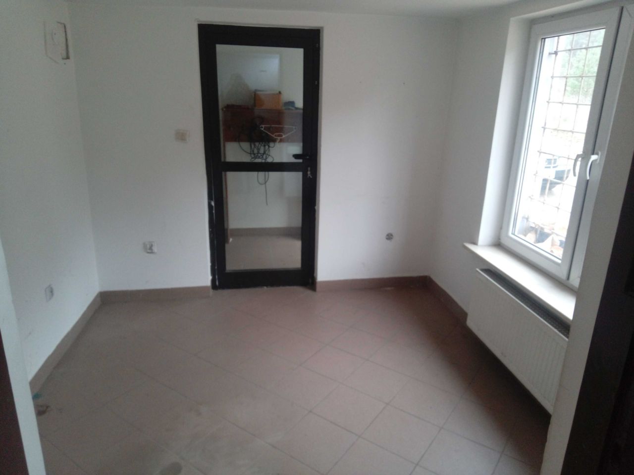 Hala/magazyn Sidra. Zdjęcie 4