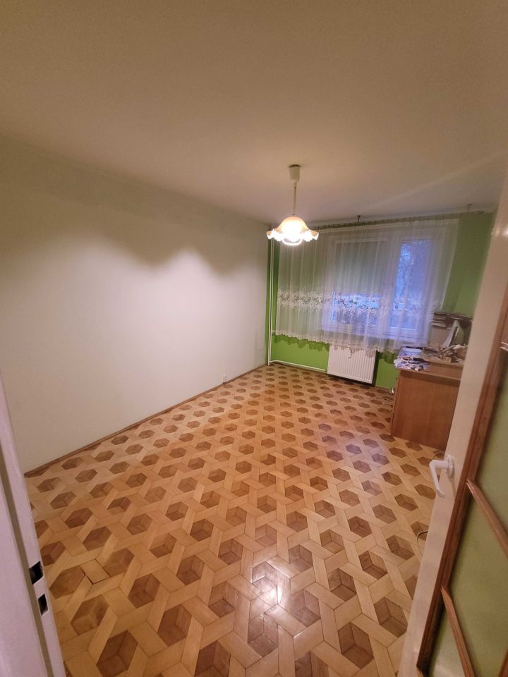 Mieszkanie 3-pokojowe Łęczna Bobrowniki. Zdjęcie 3