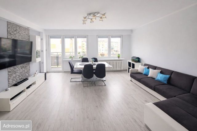 Mieszkanie 4-pokojowe Grudziądz Strzemięcin, ul. Jackowskiego. Zdjęcie 1