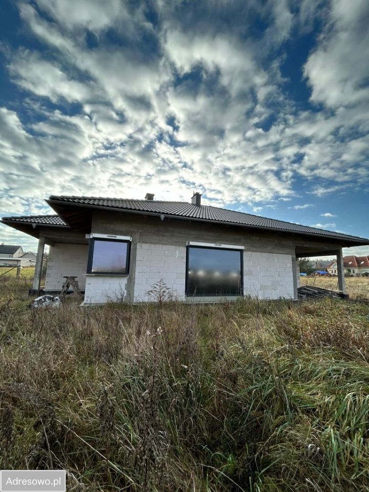 dom wolnostojący, 4 pokoje Łagodzin, ul. Urocza. Zdjęcie 3