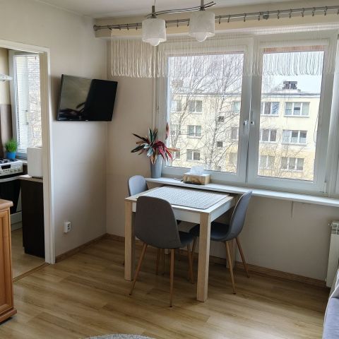 Mieszkanie 2-pokojowe Zduńska Wola, ul. Spacerowa. Zdjęcie 1