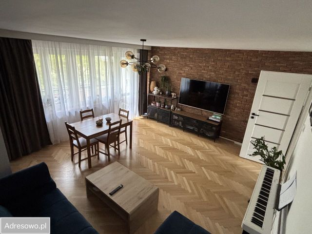 Mieszkanie 3-pokojowe Tarnobrzeg, ul. Marii Dąbrowskiej. Zdjęcie 1