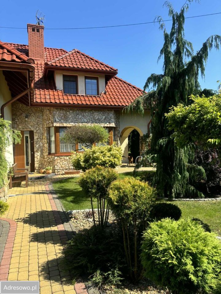 dom wolnostojący, 7 pokoi Trzebownisko