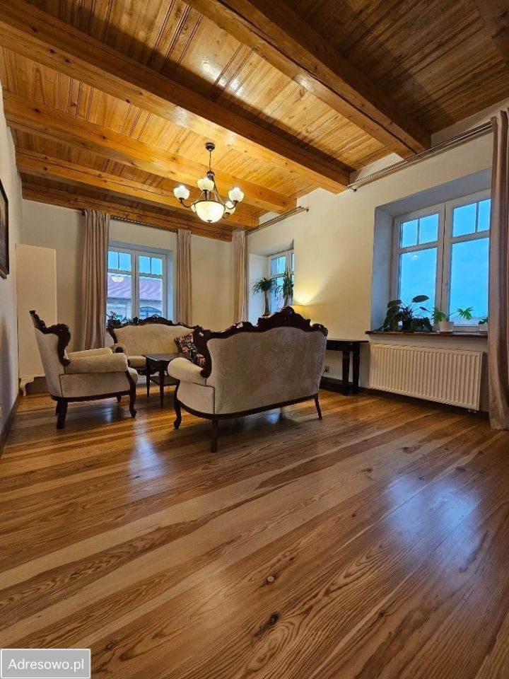 dworek, 6 pokoi Modliny. Zdjęcie 16