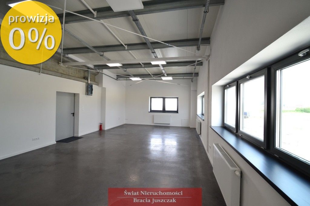 Hala/magazyn Suchy Dwór. Zdjęcie 10