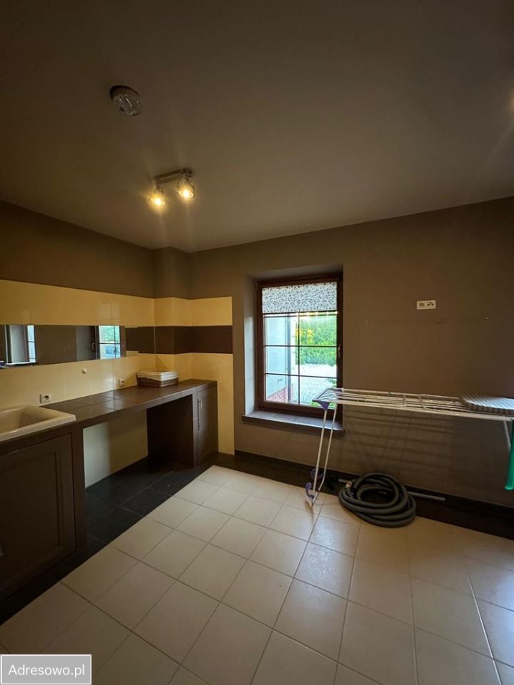 dom wolnostojący, 7 pokoi Kunów. Zdjęcie 7