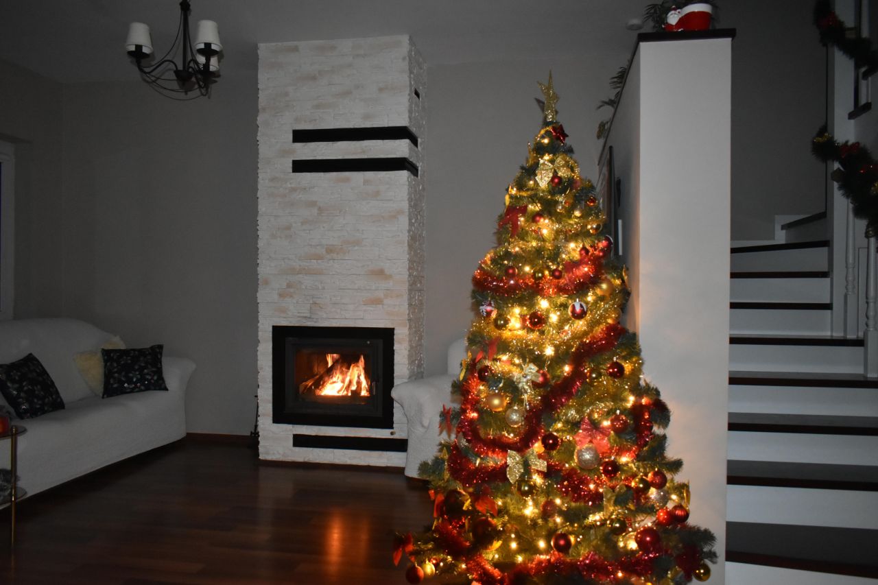 dom wolnostojący, 5 pokoi Stare Załubice. Zdjęcie 12