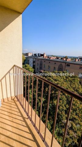 Mieszkanie 3-pokojowe Rybnik Śródmieście, ul. Jeana Chalotta. Zdjęcie 4