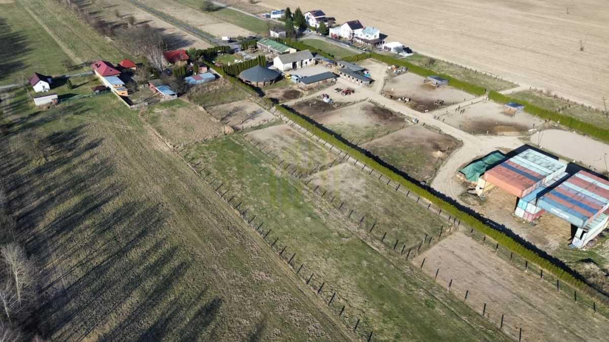 dom wolnostojący, 2 pokoje Terenia. Zdjęcie 8