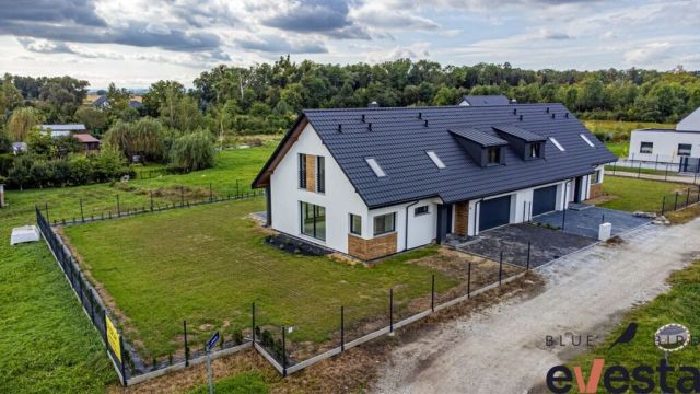 bliźniak, 6 pokoi Szczepankowice, ul. Słoneczna. Zdjęcie 1