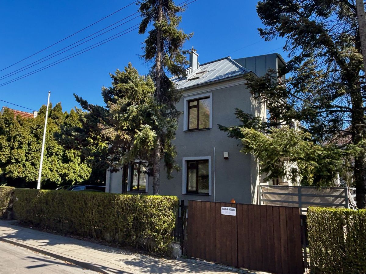 dom wolnostojący, 10 pokoi Gdańsk Oliwa, ul. Arenda Dickmana. Zdjęcie 1