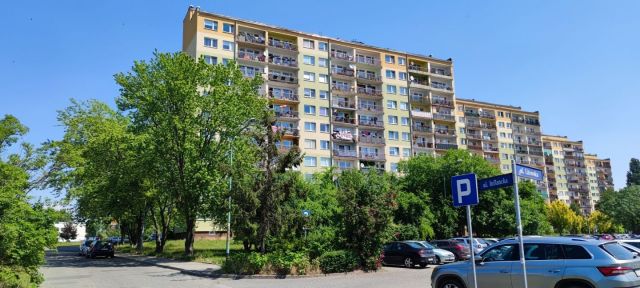 Mieszkanie 4-pokojowe Wrocław Psie Pole, ul. Litewska. Zdjęcie 1