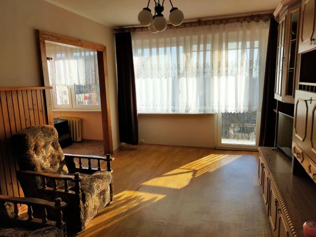 Mieszkanie 4-pokojowe Bełchatów, os. 1 Maja. Zdjęcie 1