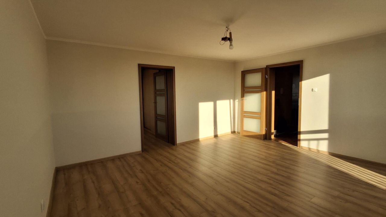 Mieszkanie 3-pokojowe Częstochowa Tysiąclecie, ul. Broniewskiego. Zdjęcie 2