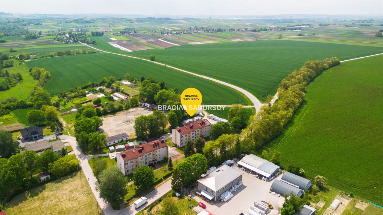 Mieszkanie 3-pokojowe Radziemice. Zdjęcie 2