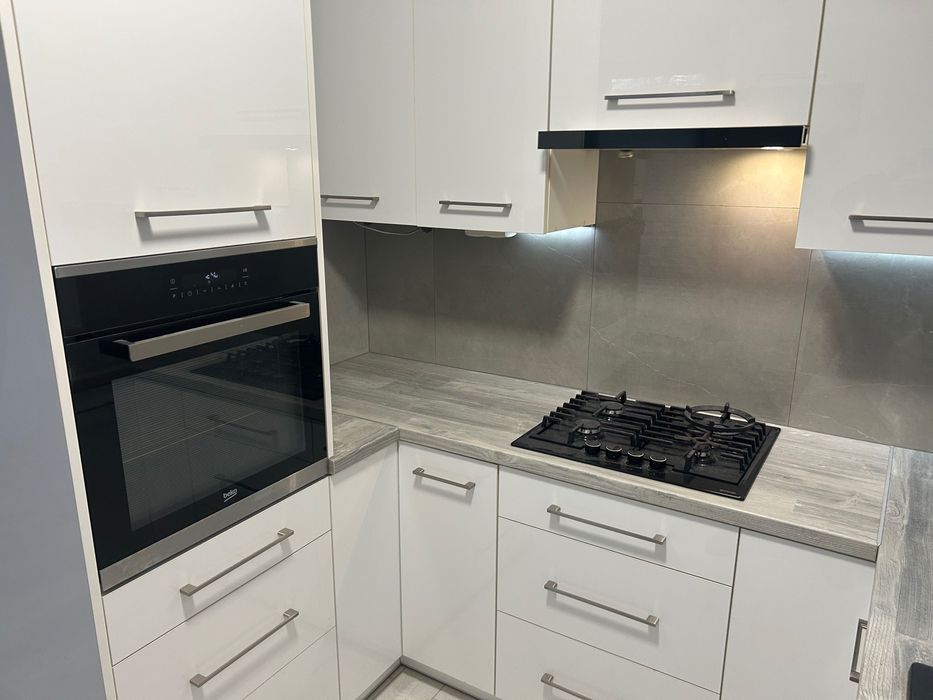 Mieszkanie 3-pokojowe Rączna. Zdjęcie 5