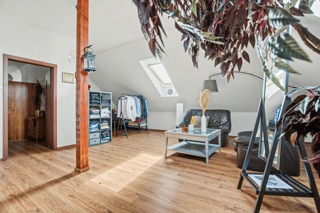 dom wolnostojący, 6 pokoi Borzęcin Mały, ul. Kosmowska. Zdjęcie 18